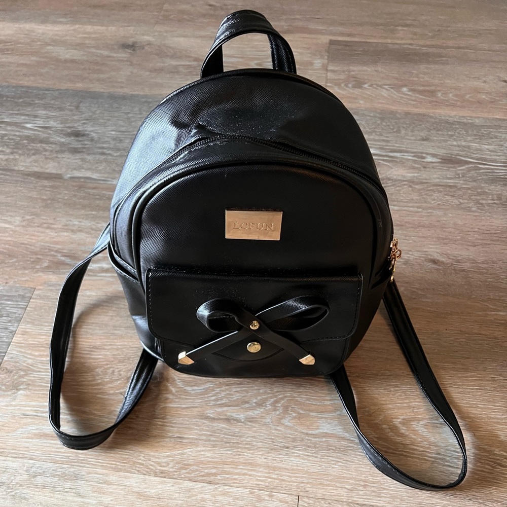 Mini strap backpack - Picture 3 of 3